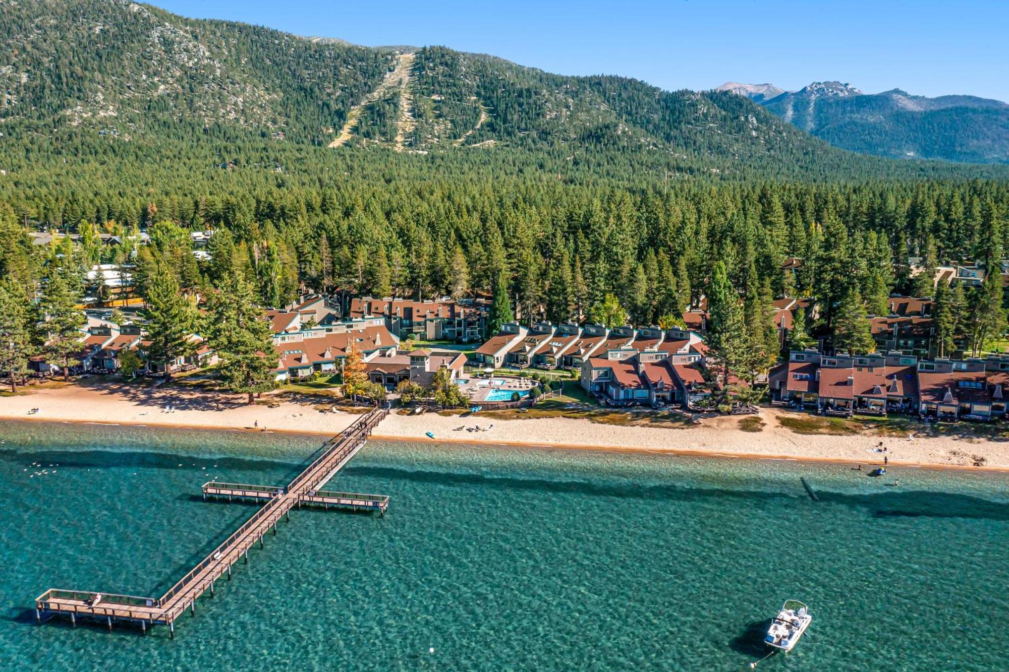 Lakeland Village Саут Лейк Тахо Стая снимка